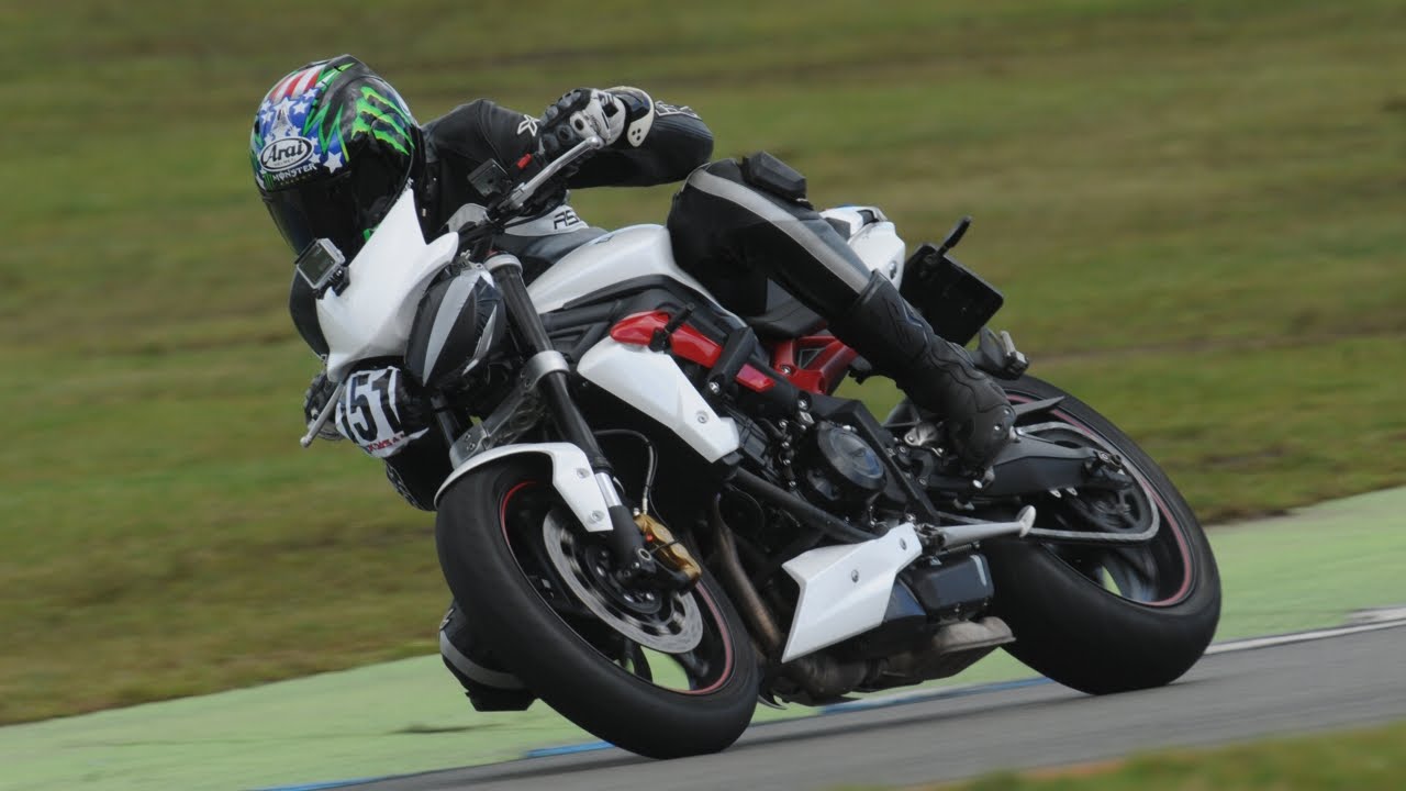 Trackdays4all - 9 Augustus 2016 Assen - Triumph Street Triple 675 R