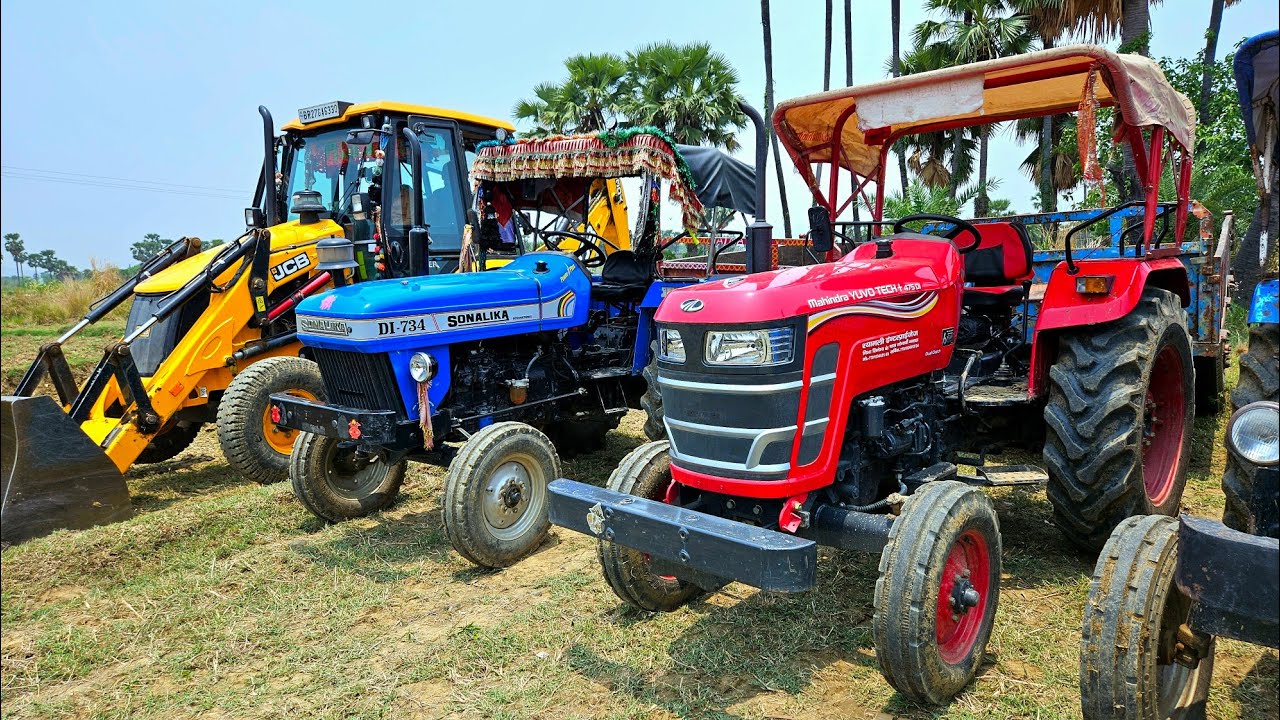 Jcb 3dx Loading Mud in TATA Tippers Tractors Swaraj 855 Fe New Hollad 3630 Tractor 4x4 Thar Truck 2