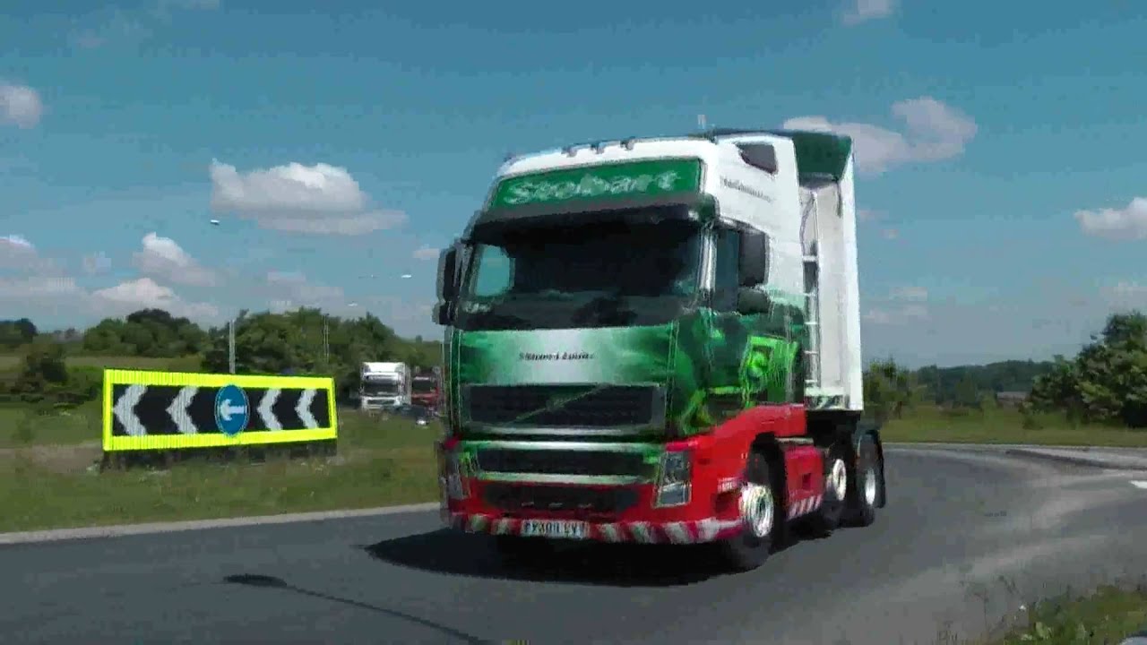 NORTH WALES TRUCKS CHIRK ROUNDABOUT 2010