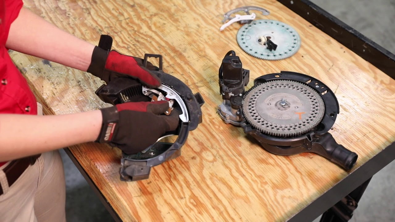 Early Riser 2000 Series Planter Seed Meter Crop Kit Installation