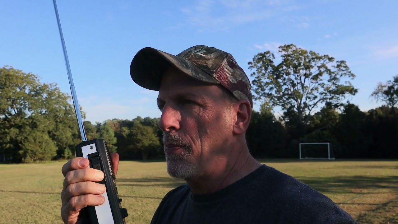Realistic TRC-219 CB Radio Walkie Talkie Range Test & Review - Stranger Things Walkie Talkie