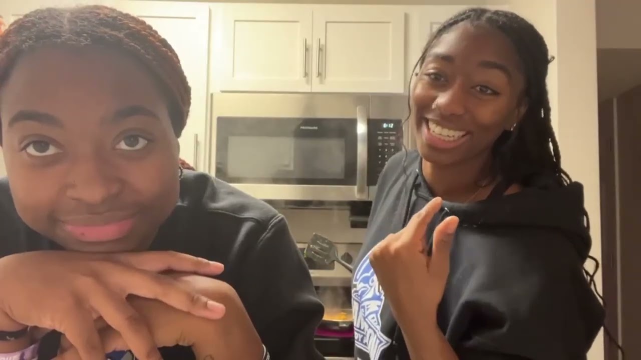 Mari & Mani's Cooking Show