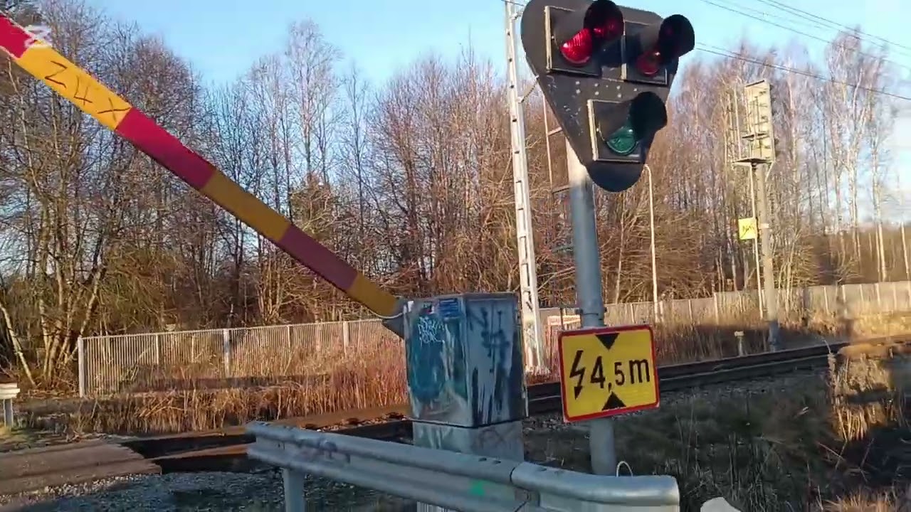 Sr1 3039 T3639 ohittaa nummelan kuoppanummen Tasoristeyksen