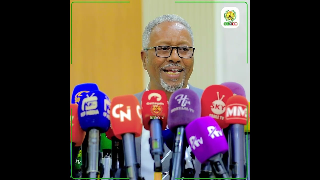 “Dastuurkii la abuuray Somaliland qayb kama ay ahayn barigaa” Wasiirka Hawlaha guud -Xuseen  Caydiid