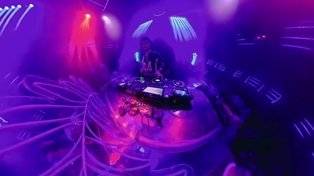 Pontifexx @ Milk Jurere | Halloween Set (Insta360&ordm;)