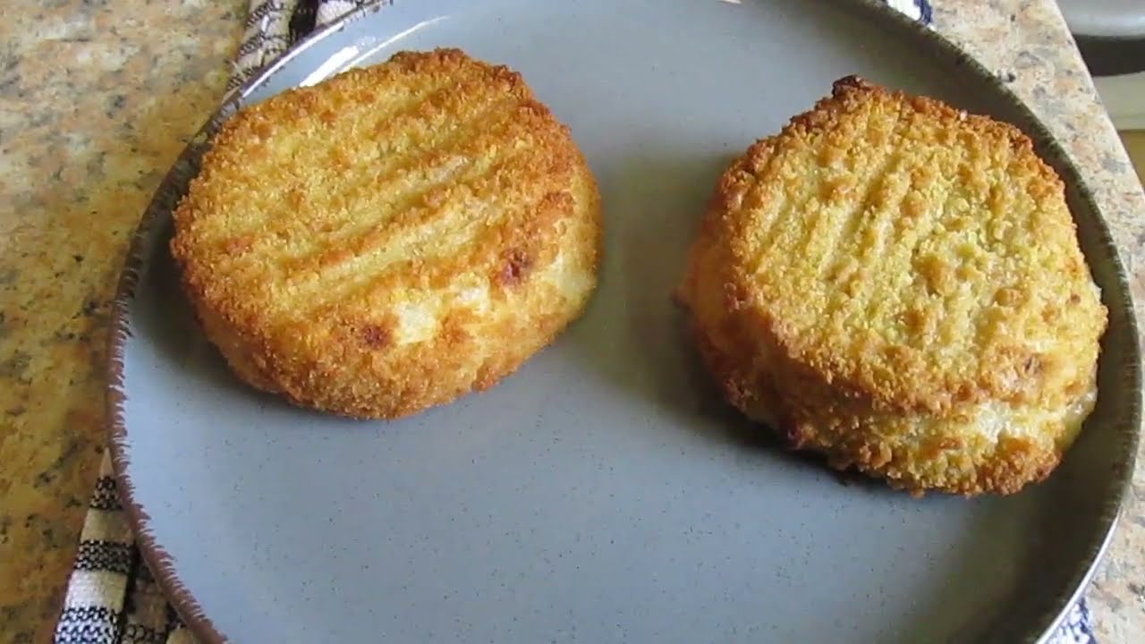 Cheese and Onion Crispbakes - Iceland -&pound;2.50p x 4 - V Cathedral City &pound;3.50p x2 - Review with Layla