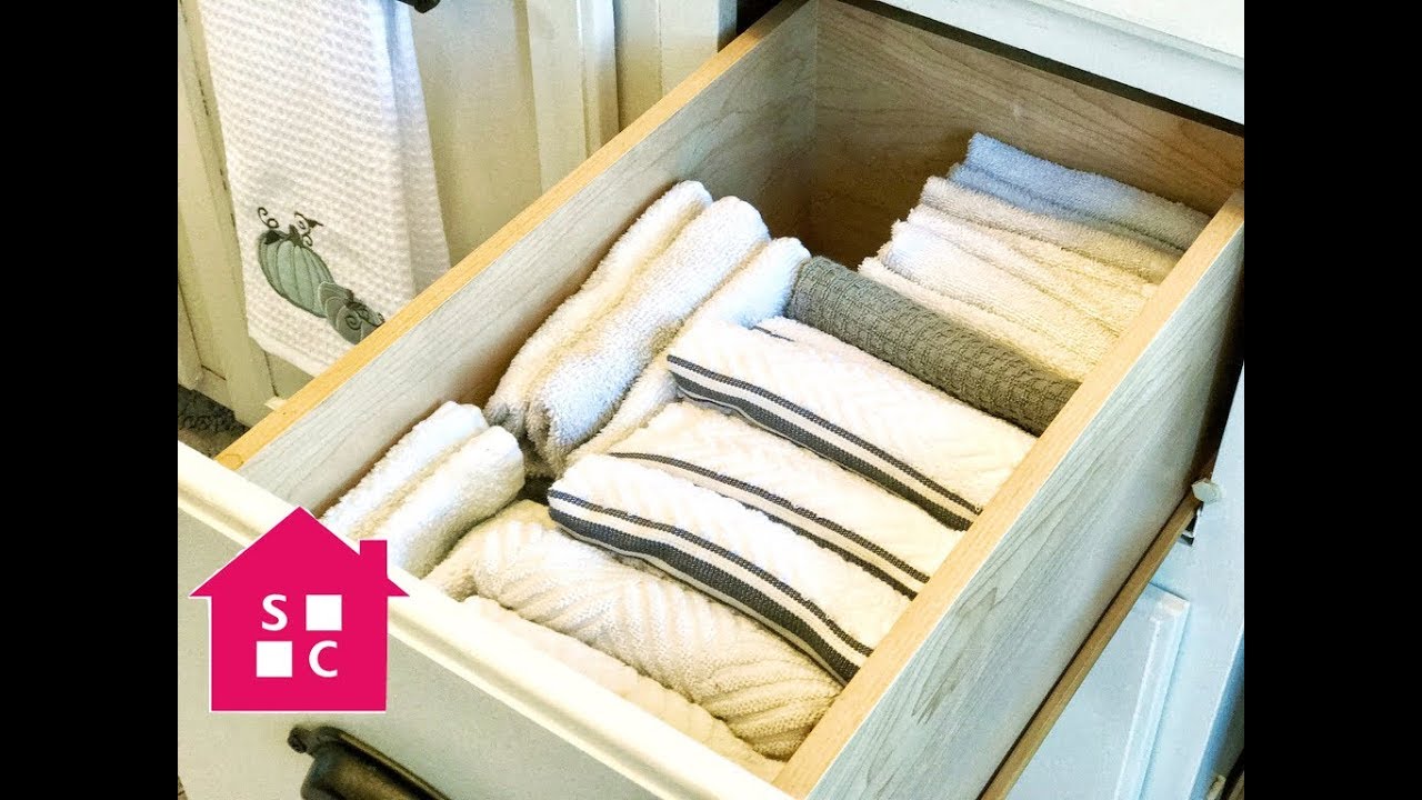 Kitchen Tour: How I Organize the Kitchen Sink Area and Drawers {Ep. 2}