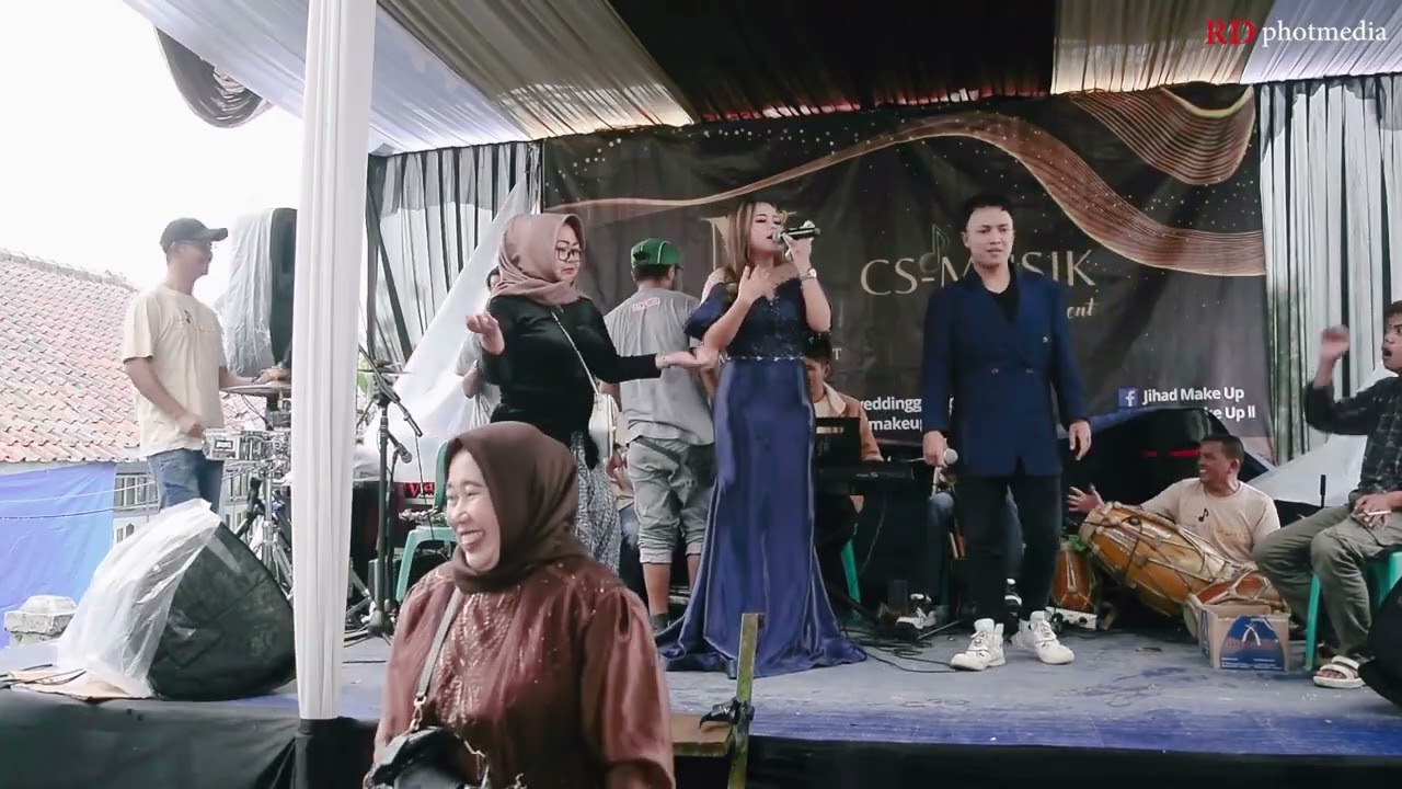 BANGBUNG HIDEUNG - ANGGITA dwi -CS music ( Official live Music Cover )