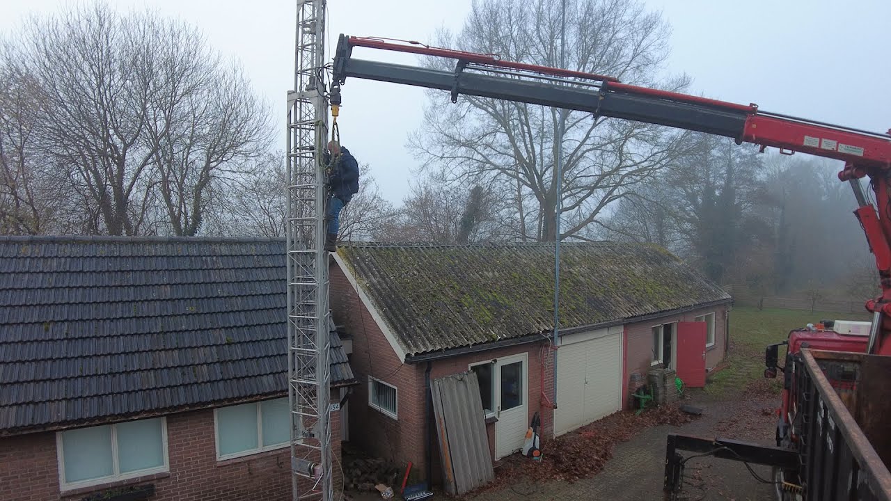 Maarten PE7M bouwt zijn nieuwe antenne mast dec. 2021