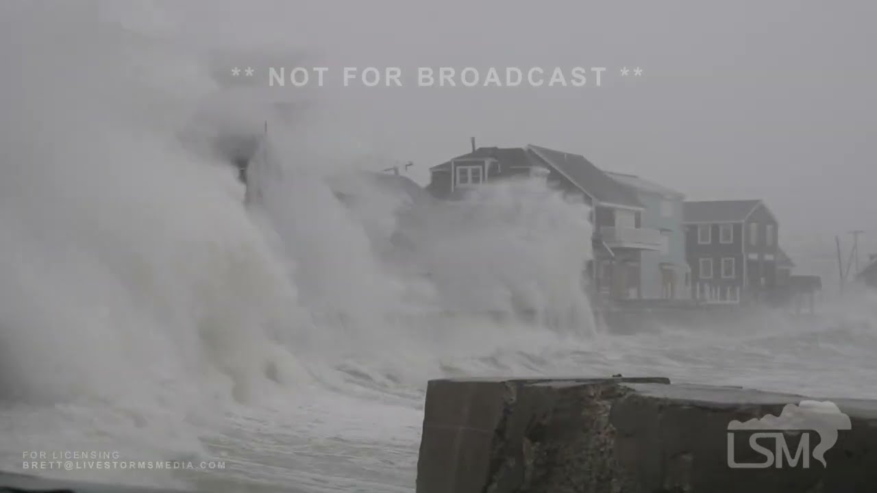 01-29-2022 Scituate, MA-Bomb cyclone crushing homes with waves, coastal flooding
