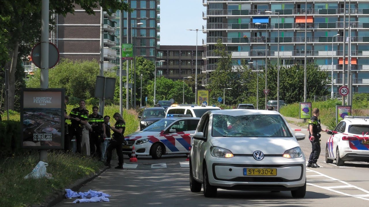 [VTB] Heftig ongeval op de Buikslotermeerplein in Amsterdam Noord | Vele hulpdiensten met Spoed!