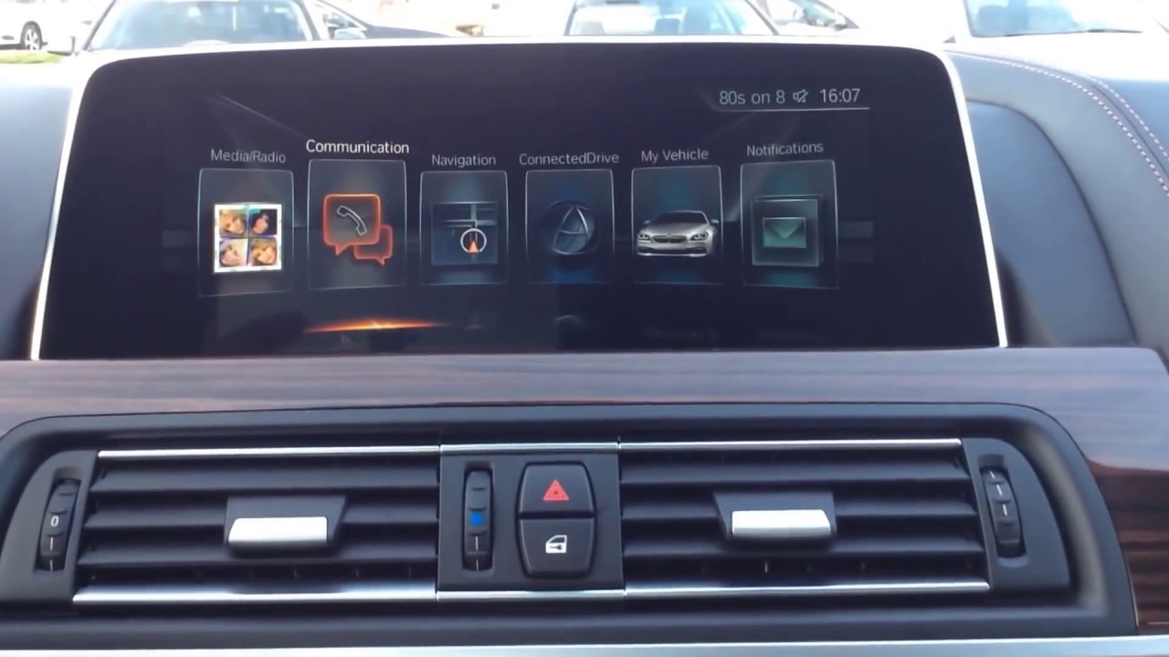 BMW Wireless Charging & WiFi Hotspot