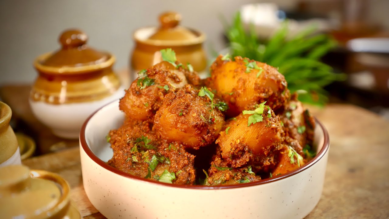 লেহসুনি দম আলু রেসিপি | Lehsooni Dum Aloo Recipe Bengali | Garlic Dum Aloo | Tanhir Paakshala