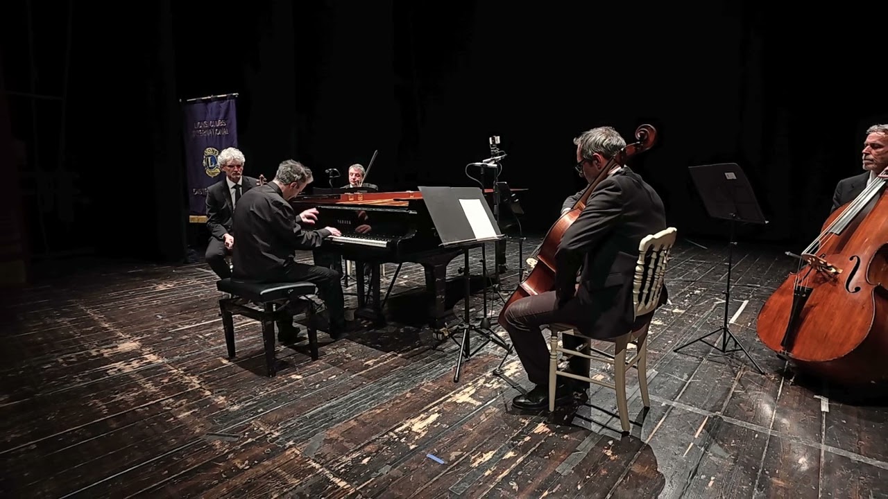 Andrea Bacchetti suona Mozart K488 al Teatro Sociale di Camogli