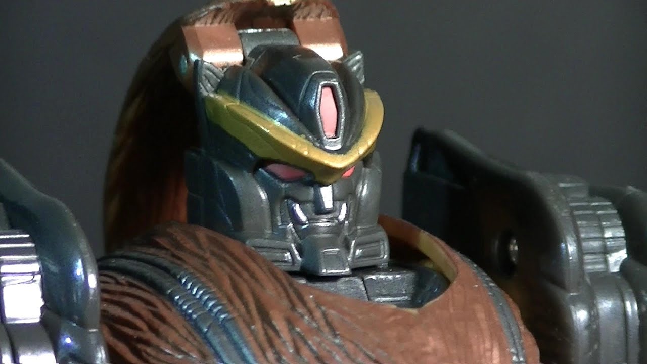 Transformers Cybertron Voyager Class Leobreaker Review