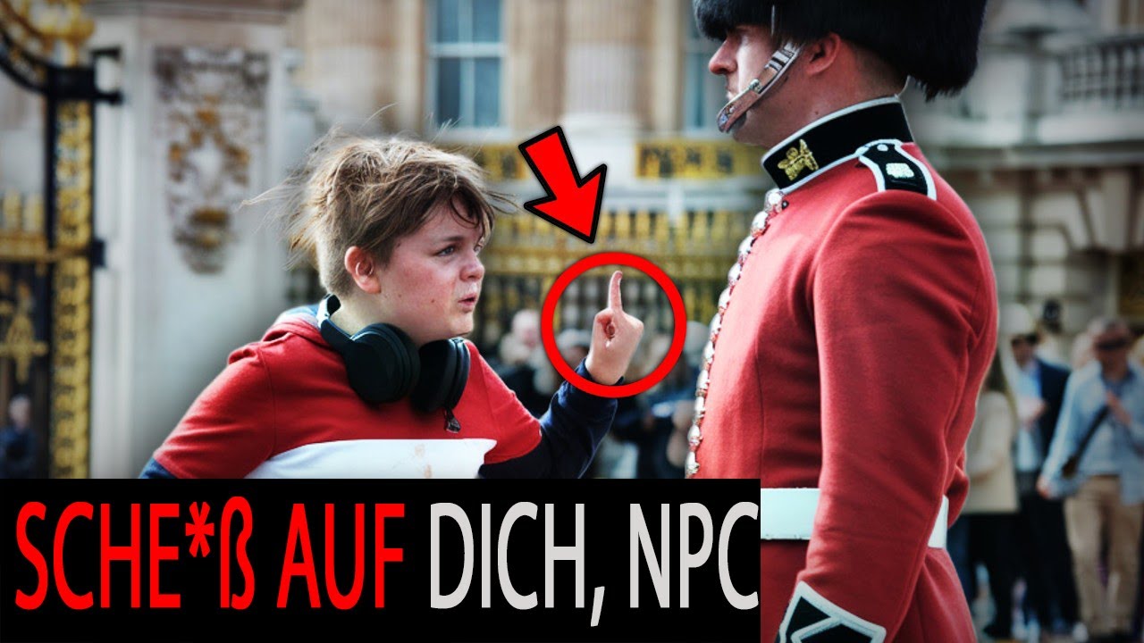 Junge zeigt Mittelfinger &ndash; doch der k&ouml;nigliche Gardist lehrt ihn eine harte Lektion