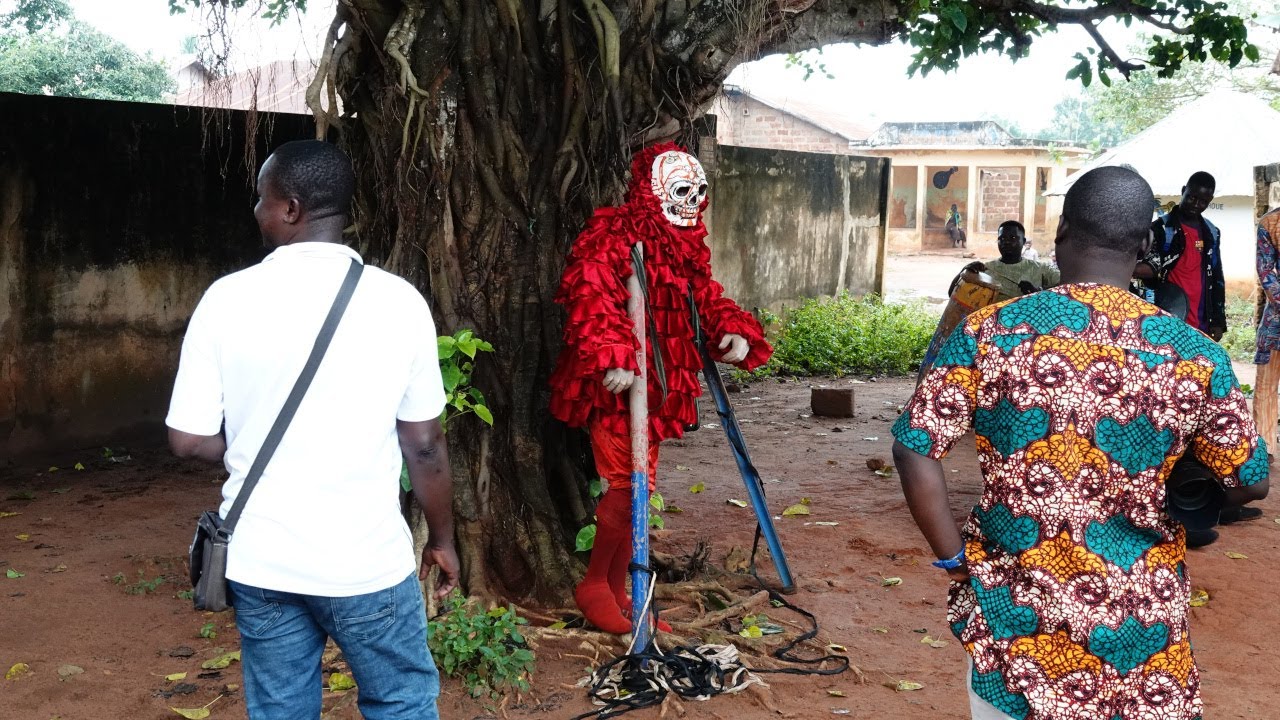 Series 5 : EP4 : Stilts, Slavery, Sorrow. Abomey,Adingnigon and Ouidah