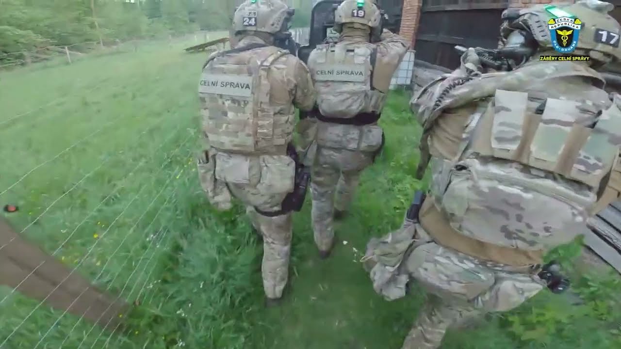 CELNÍCI ROZKRYLI NEJVĚTŠÍ KAUZU VÝROBY A DISTRIBUCE ANABOLIK VE SVÉ HISTORII