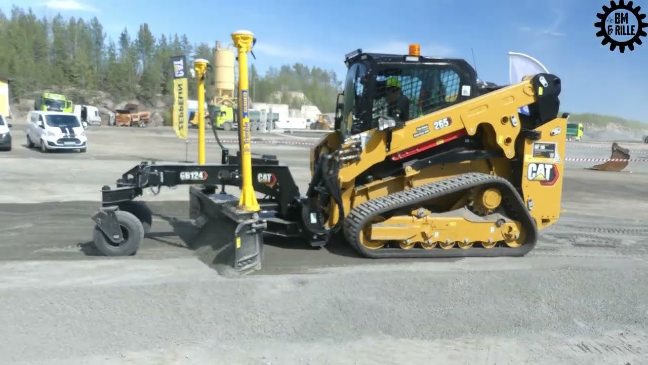 CAT 265 Compact Track Loader ( skid steer ) with GB124 Grader Blade