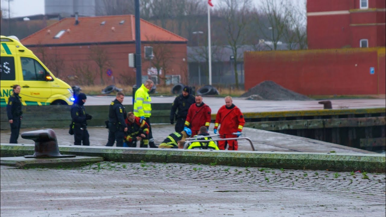19.12.24 Livløs mand bjerget op af Korsør Havn