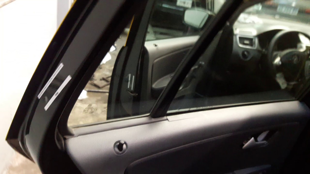Como sacar panel trasero vw suran