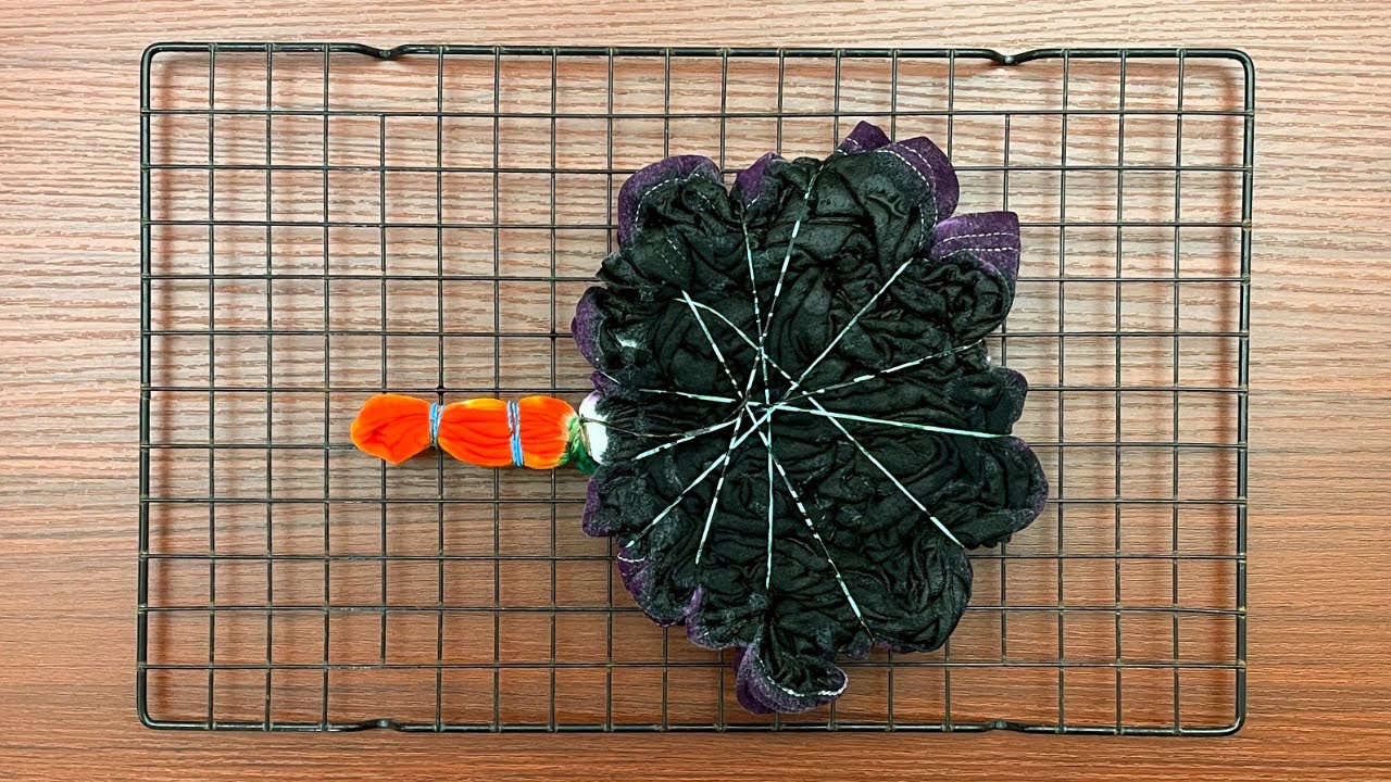 Tie-dye pattern : The Pumpkin Scrunch