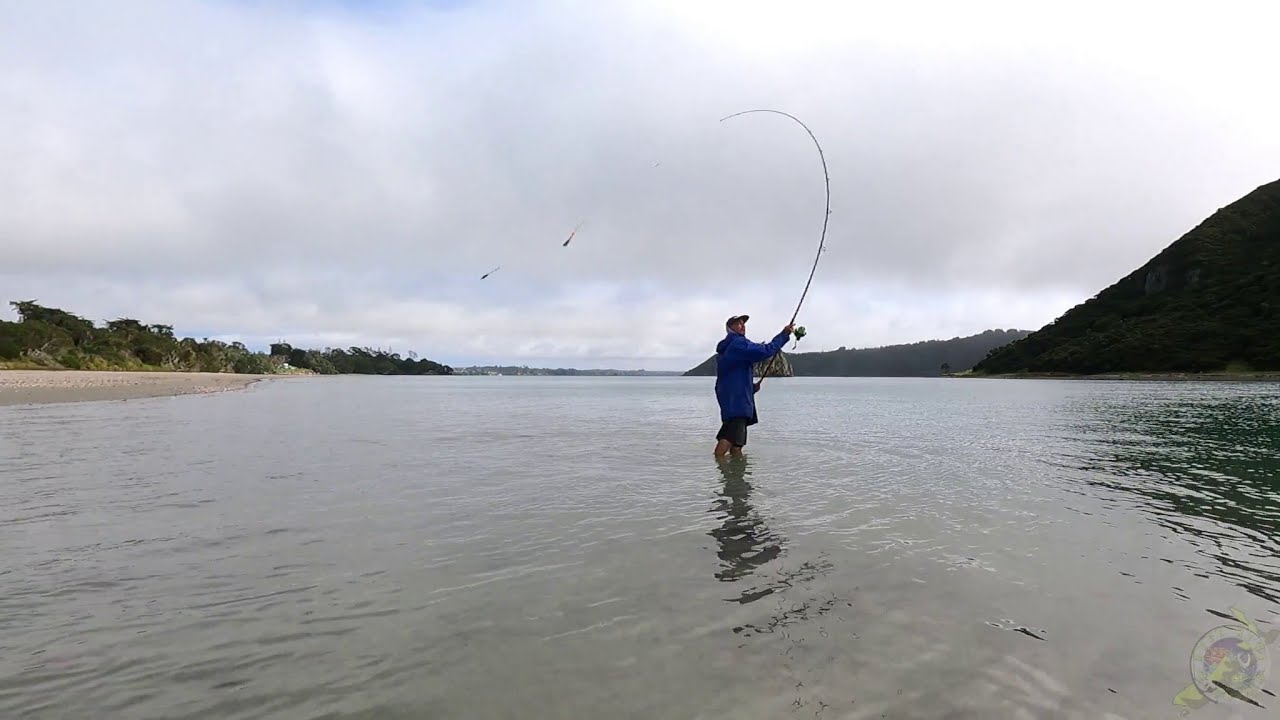 Surfcasting Houhora heads - trying to escape ex-cyclone Tam's wrath, a fun little RKF adventure