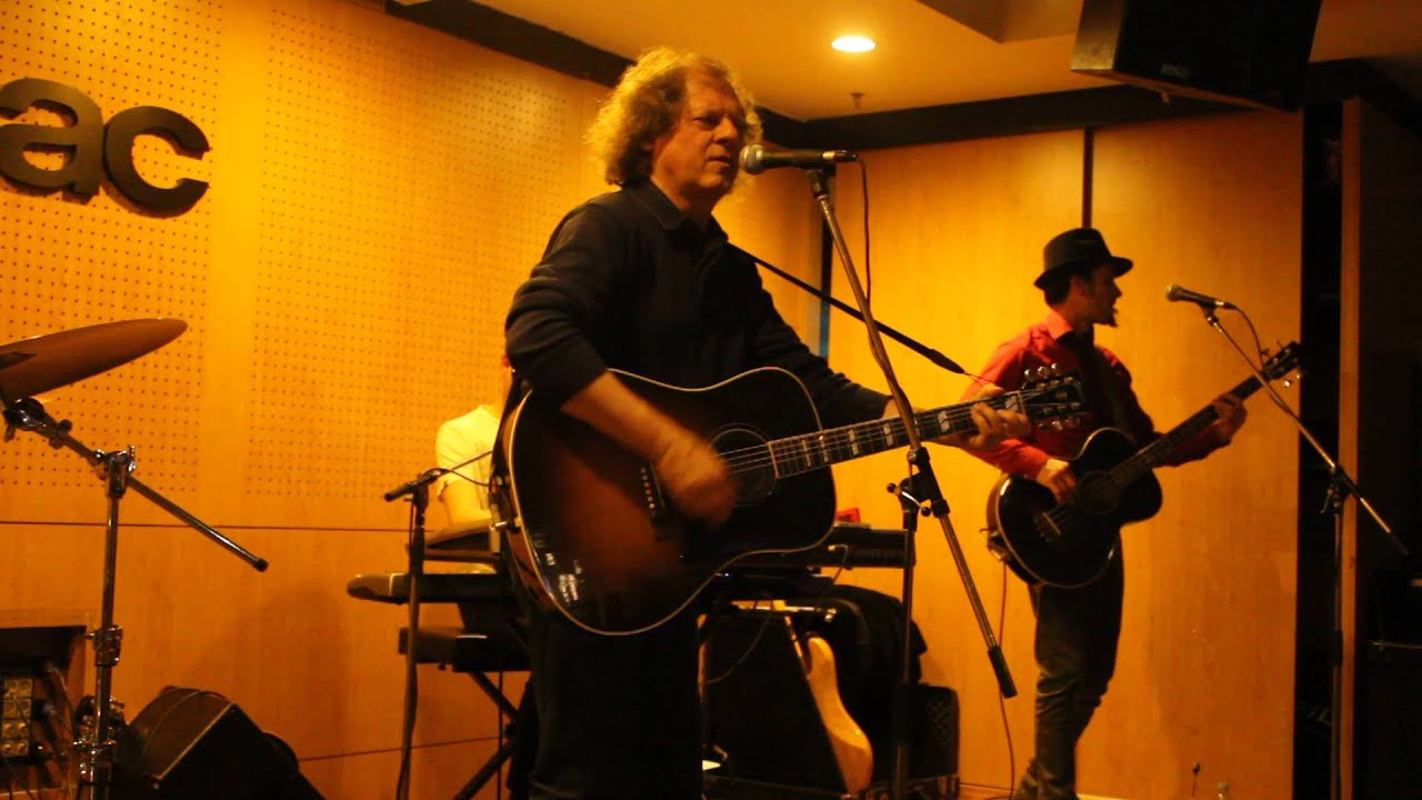 UHF - O Vento Mudou (Ao vivo FNAC NorteShopping - 18/03/2016)