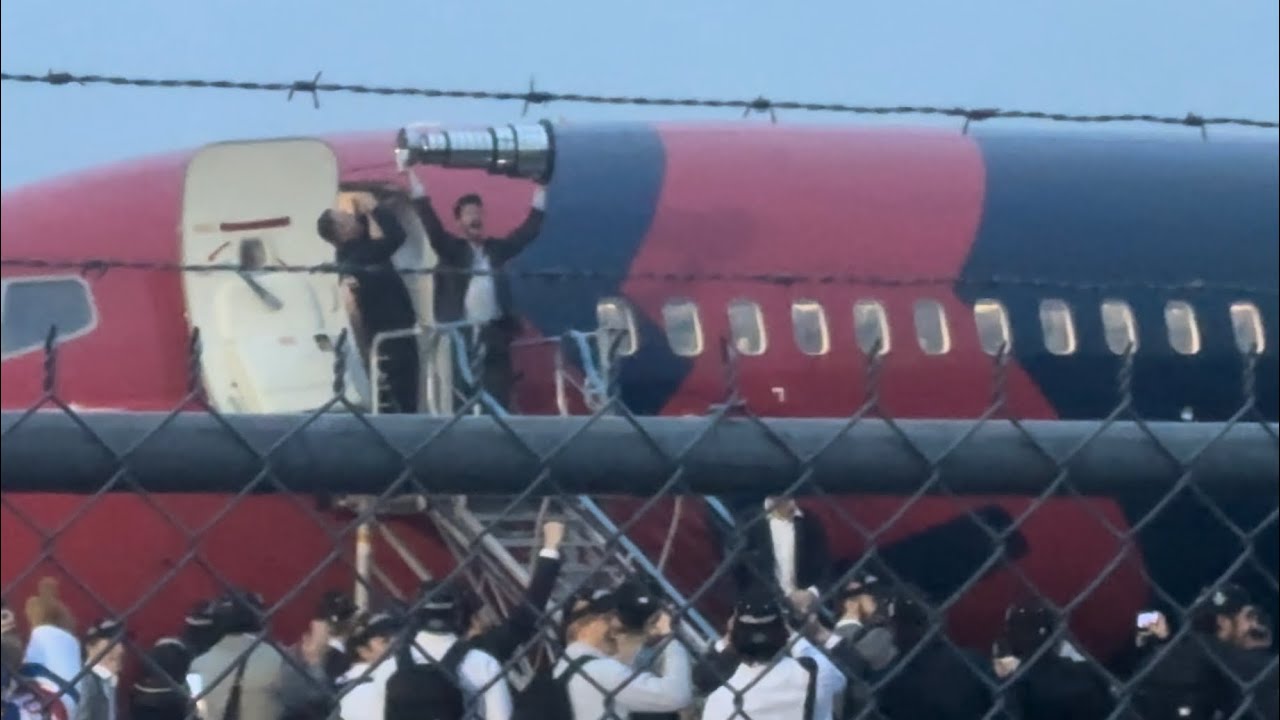 Moncton Wildcats Arrival In Moncton After QMJHL Championship