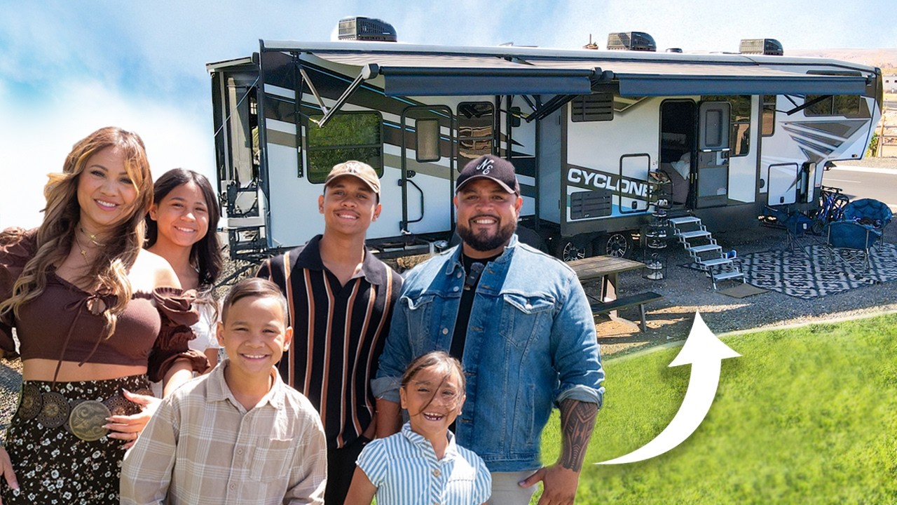 Mom Renovated an RV into GORGEOUS family tiny home!