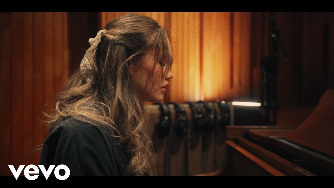 Emilia Tarrant - Another Life