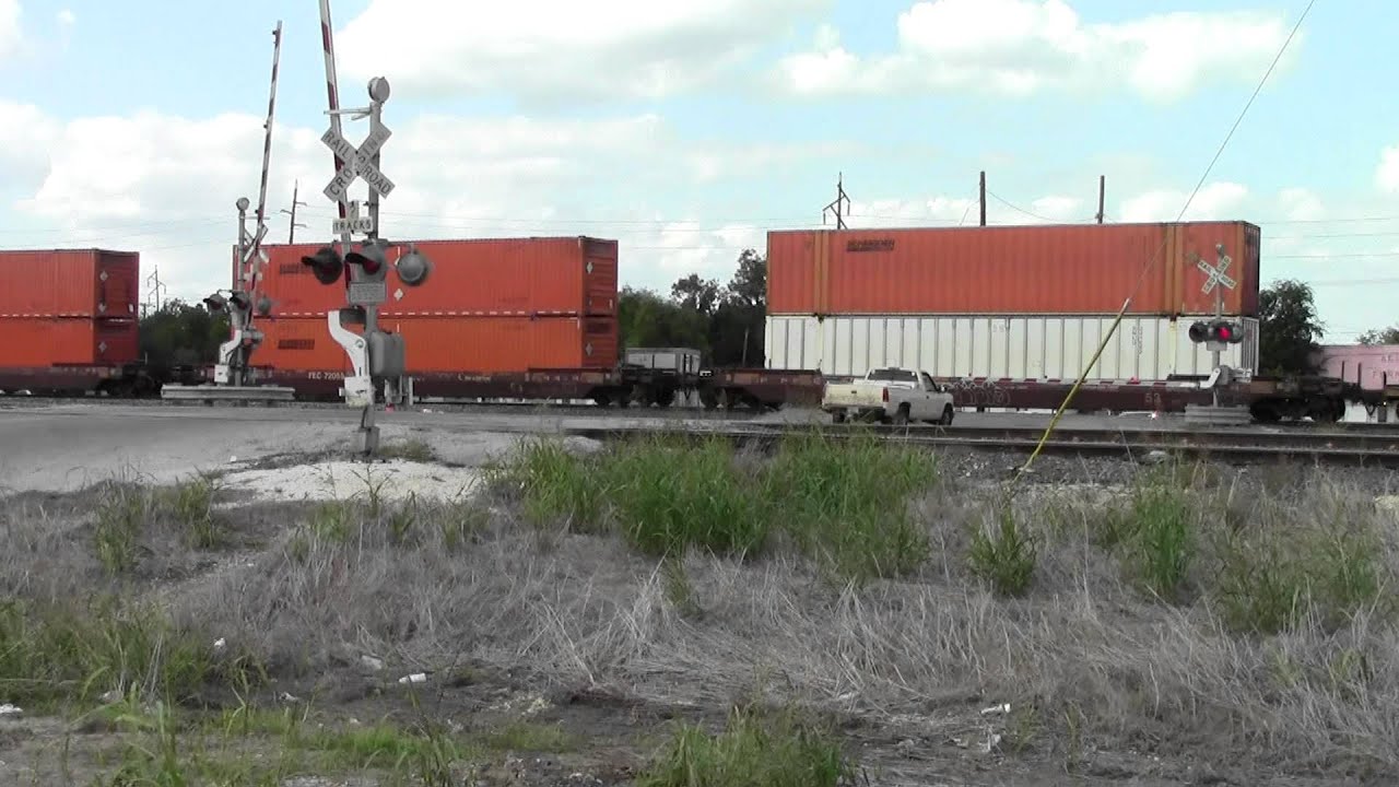 KCS 4664 leads eastbound intermodel, Rosenberg, TX