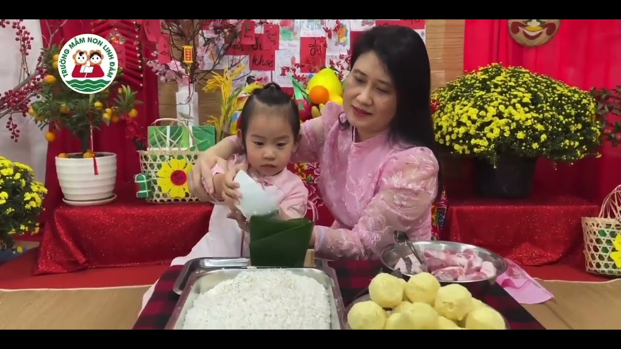 Chào Xuân Bính Ngọ: Bé gói bánh chưng - Lớp Bé Steam
