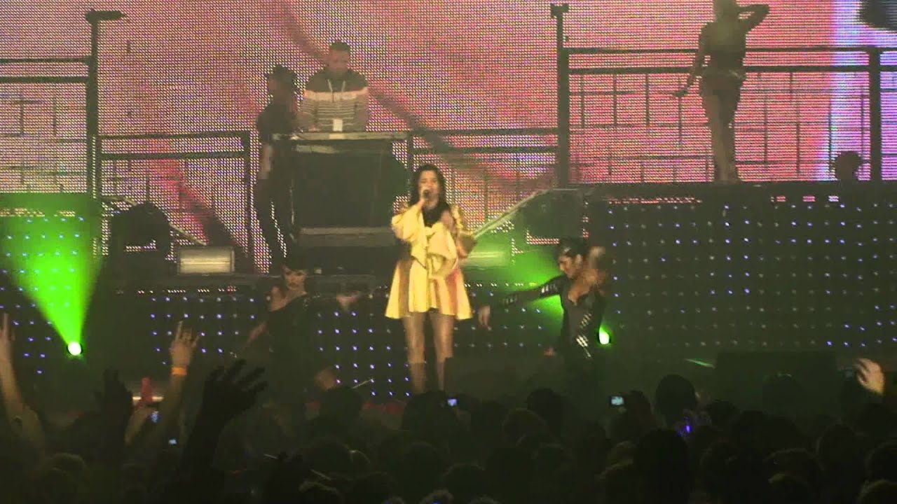 Rebecca Rudd Ultrabeat Hull Arena 2009 .mpg