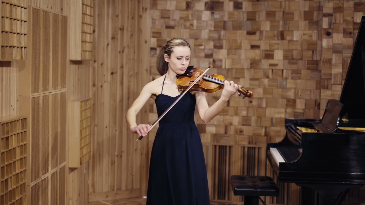Lauren Vandervelden plays Improvisation on Blue