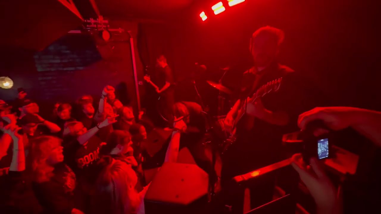 Static Dress - Crying 26/10/25 @ Riff Factory, Stoke on Trent