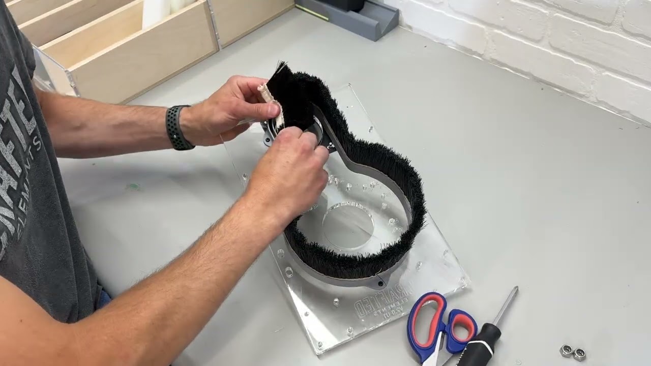 Crafted Elements Router Sled Dust Collection V2.0 + Push Stick Adapter Installation / Assembly Video