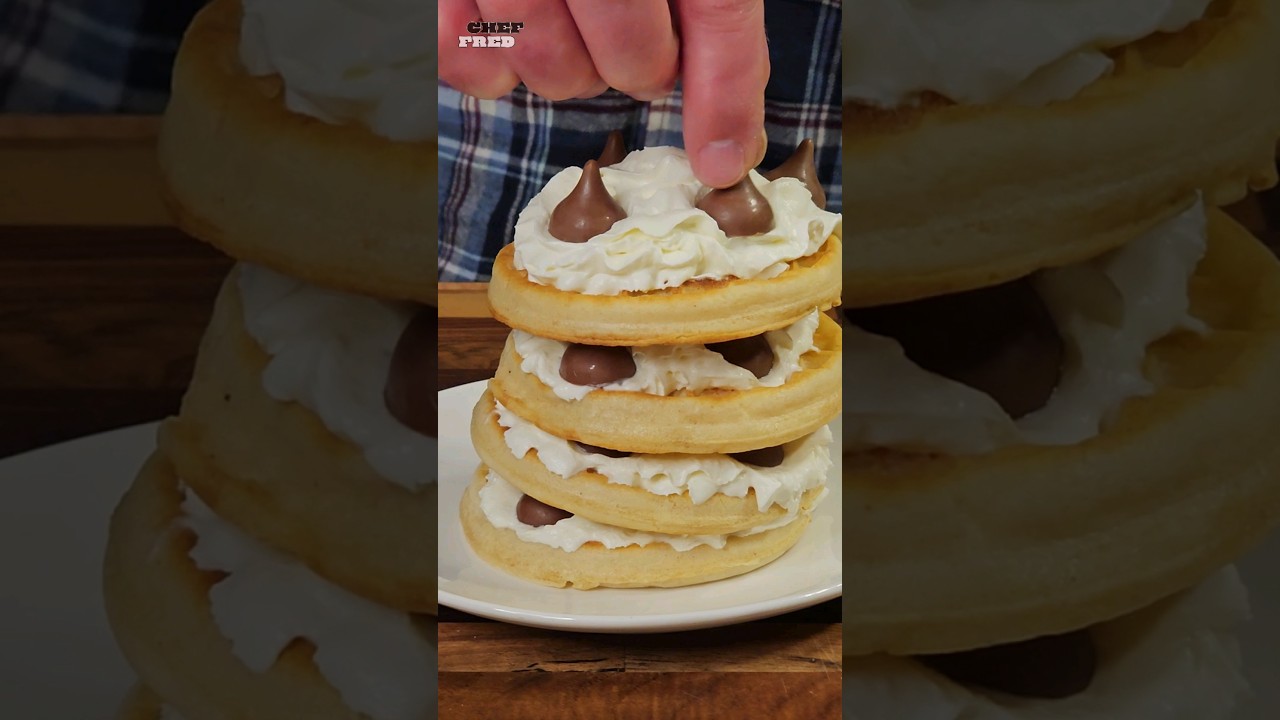 Eleven's Flippin Good Eggo Extravaganza! 🤤#shorts #strangerthings #eleven #waffles