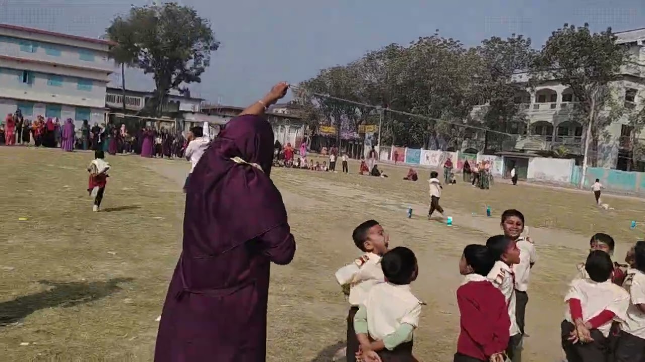 মজার খেলা চকলেট দৌড় 