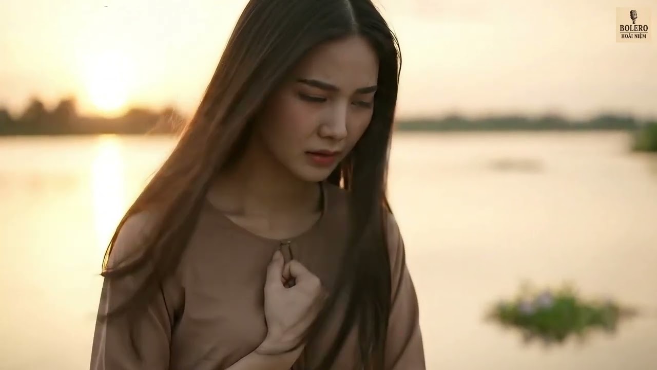 Chỉ M&igrave;nh Em Kh&oacute;c | Official MV Bolero | Bolero Ho&agrave;i Niệm