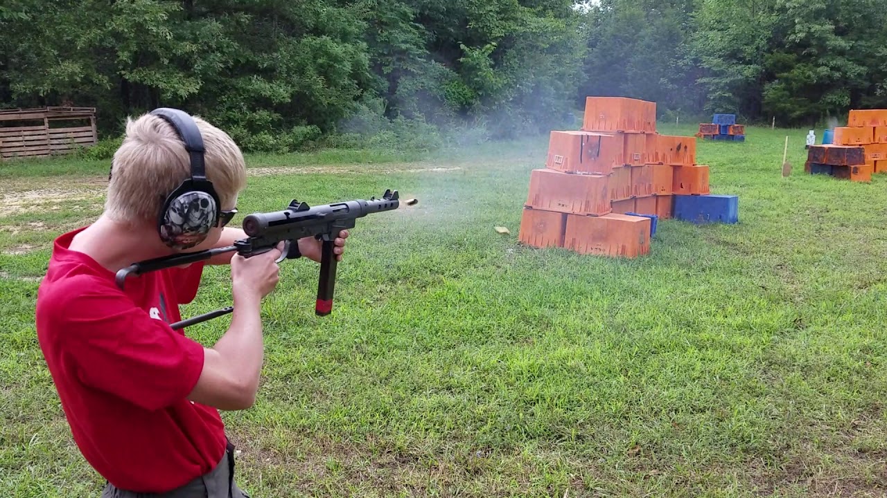 13-Year-Old Shooting Submachine Gun