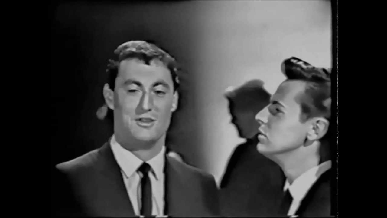 The Escorts (The Seekers, Athol Guy, Keith Potger )   Little Darlin' 1961