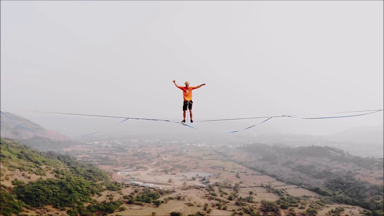 Macarena dancing on India's longest highline