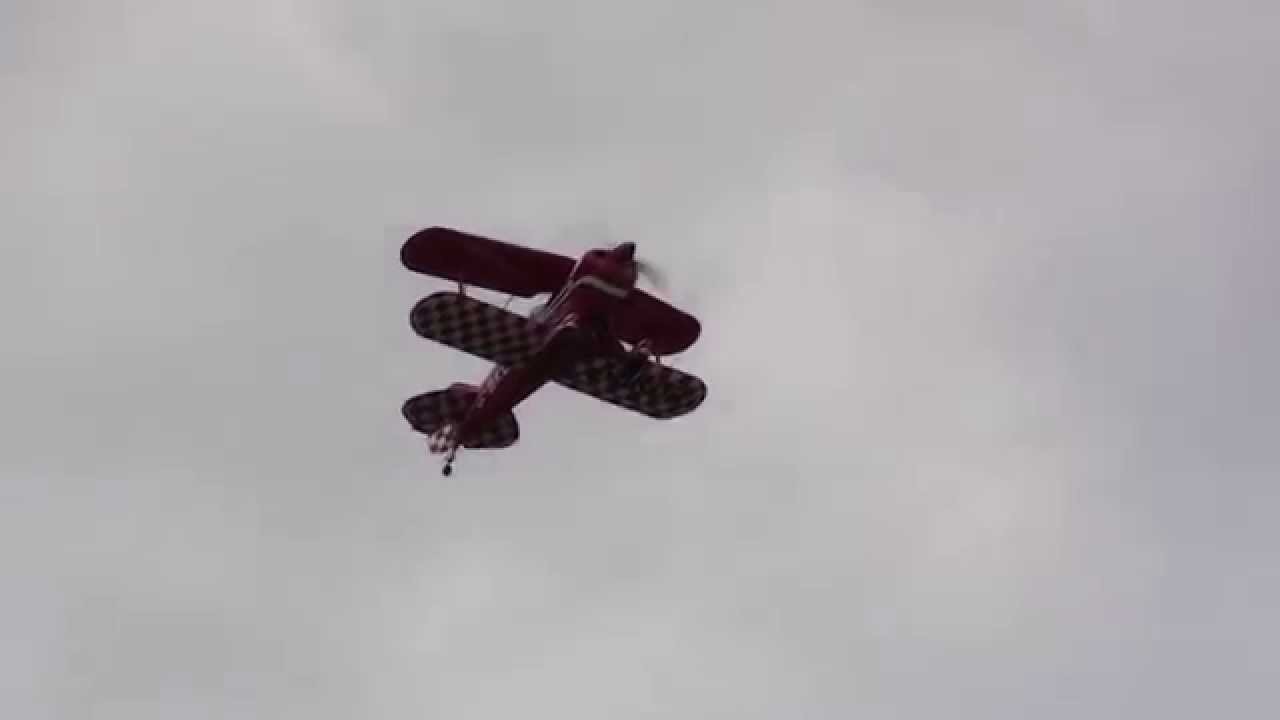 Lauren Richardson's Pitts Special at Welshpool Airshow 2015