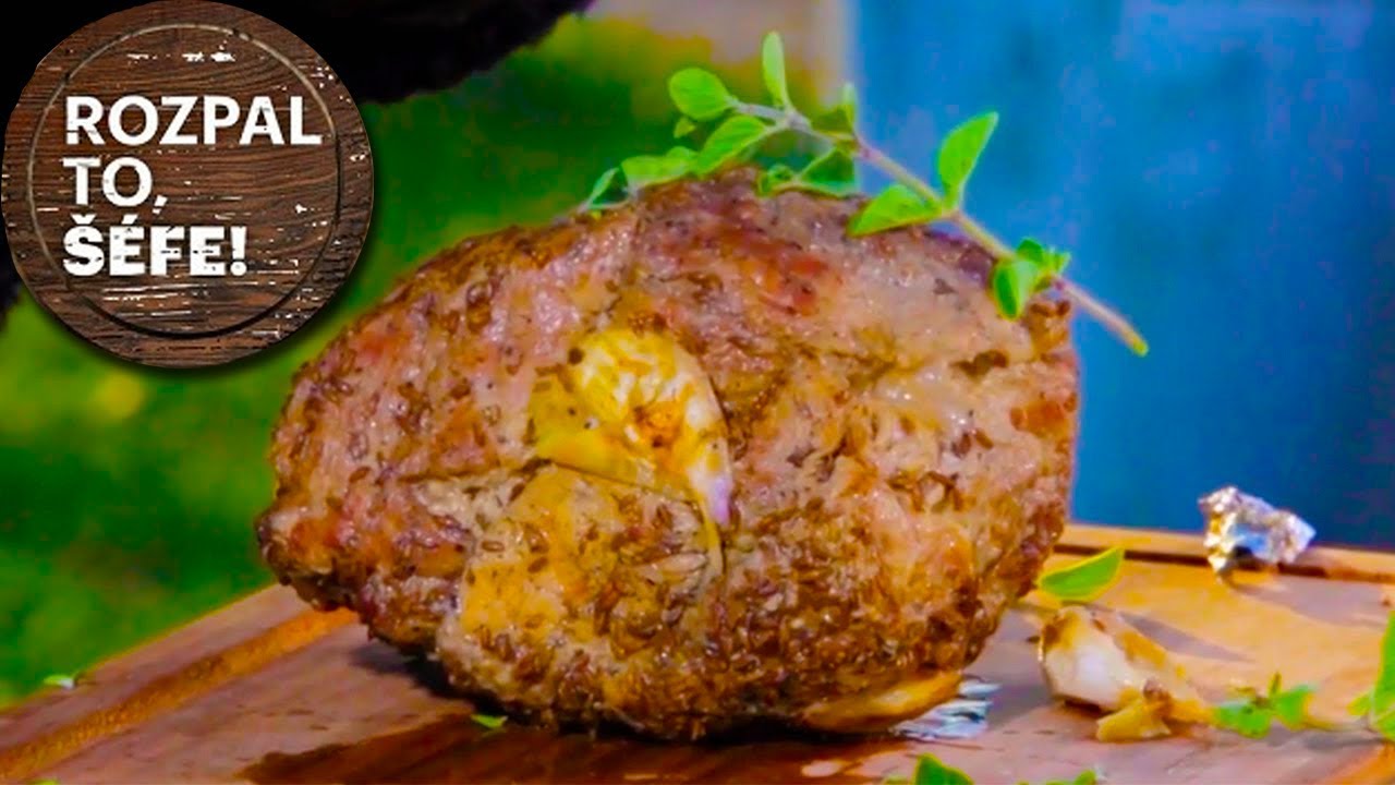 Šťavnatá krkovička na grilu se salátem z červené řepy (Rozpal to, šéfe!)