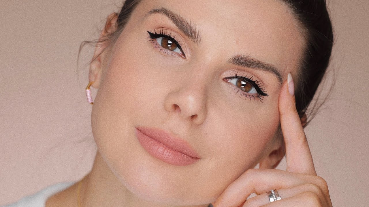 One of the easiest eyeliner look I've ever done | ALI ANDREEA