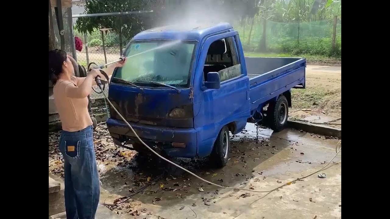 Paani Me Dubi Car Ko Phir Se Chalne Layak Banaya