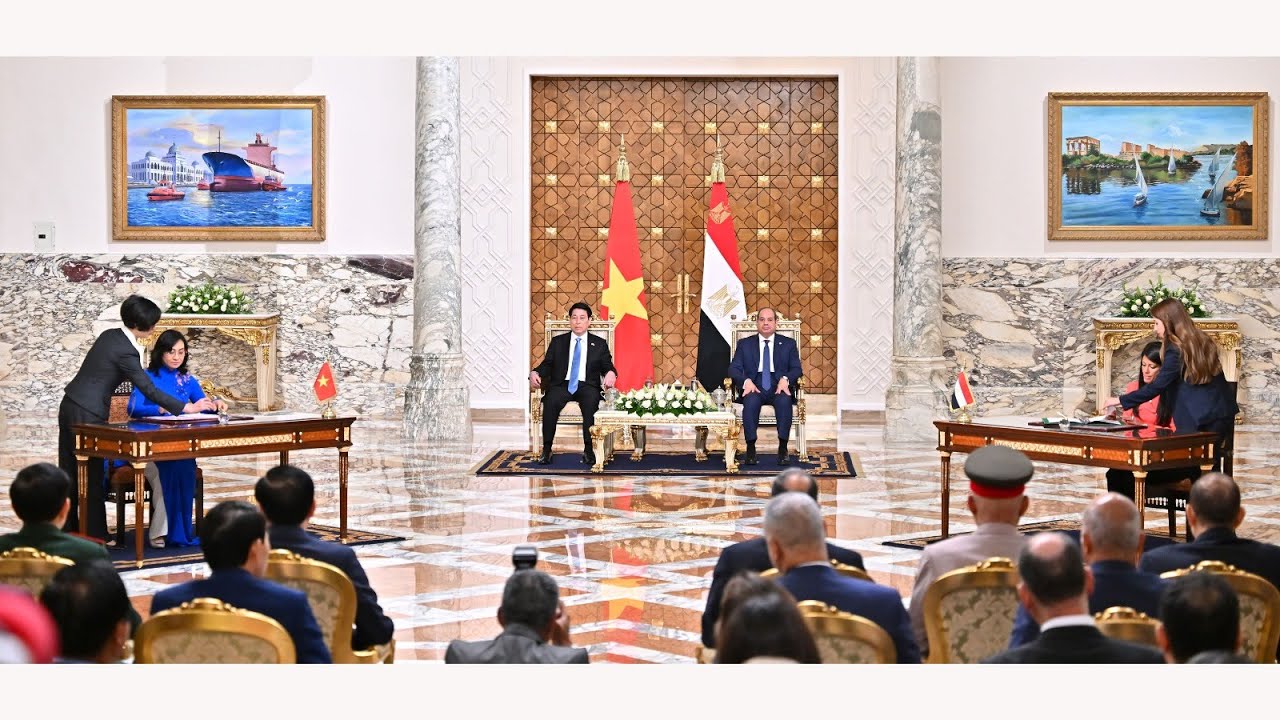 السيد الرئيس يستقبل رئيس جمهورية فيتنام الاشتراكية ويشهدان توقيع عدد من مذكرات التفاهم المشتركة
