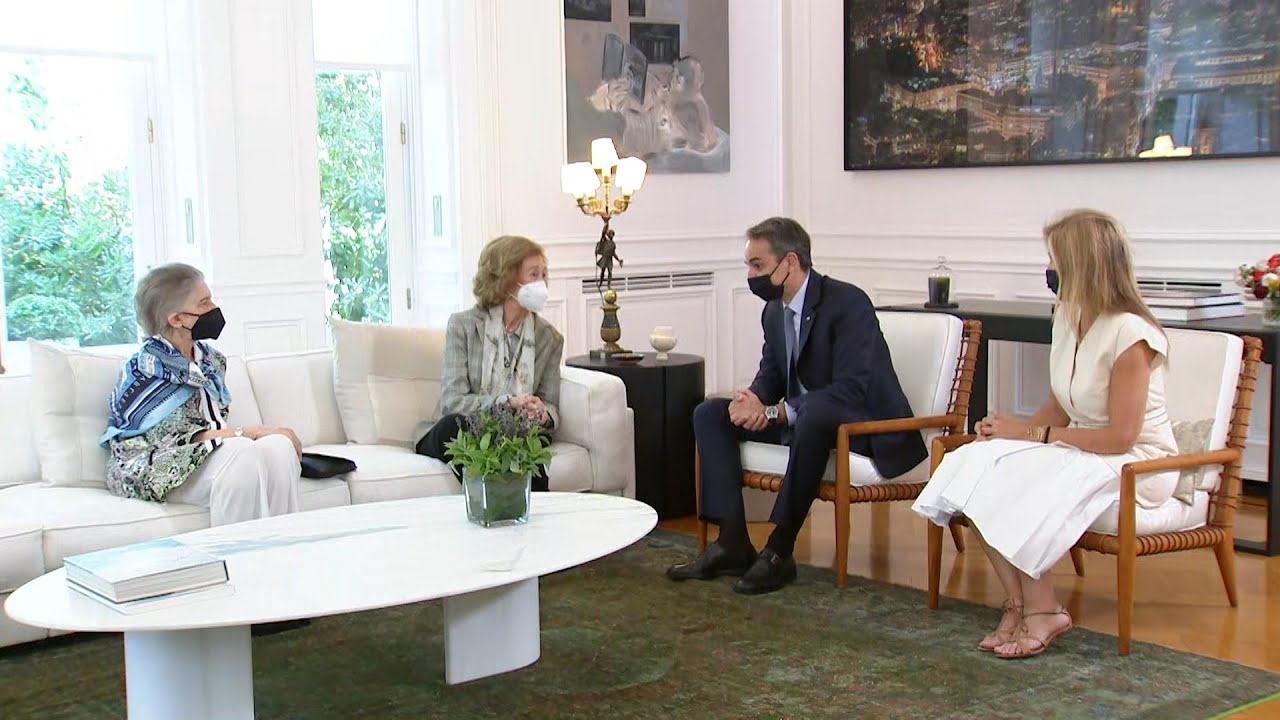 Με τη βασίλισσα Σοφία της Ισπανίας συναντήθηκε ο πρωθυπουργός στο Μέγαρο Μαξίμου