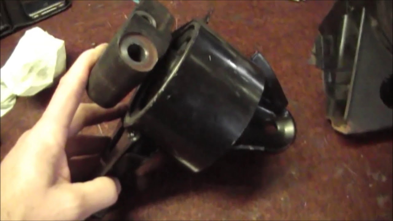 X-Trail T30 Engine Mount Right Hand Side